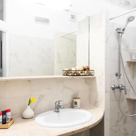 Toni Apartament *